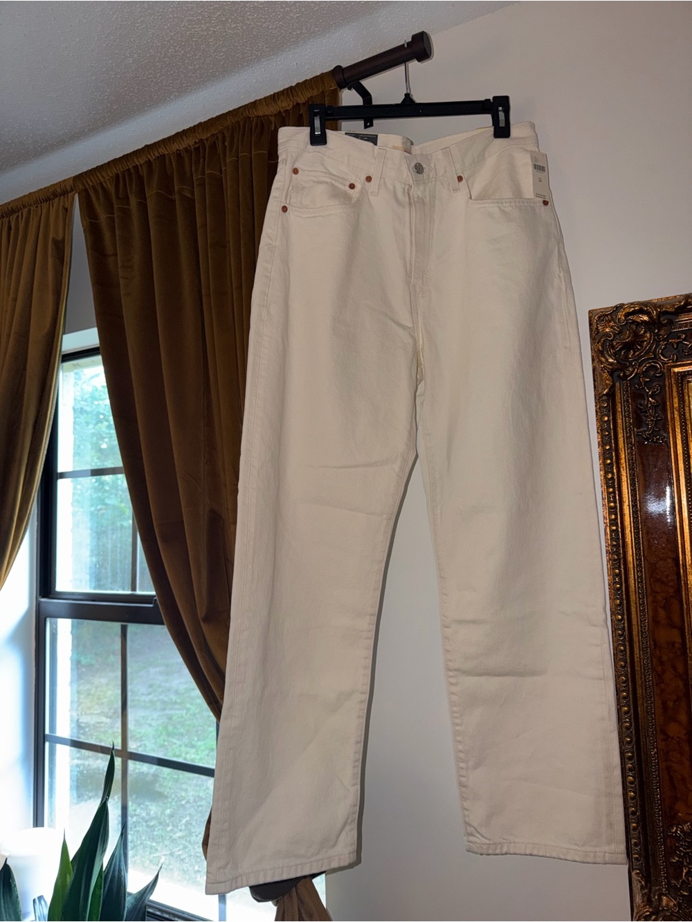 Levi’s Easy Dad High Rise Wide Leg Jean